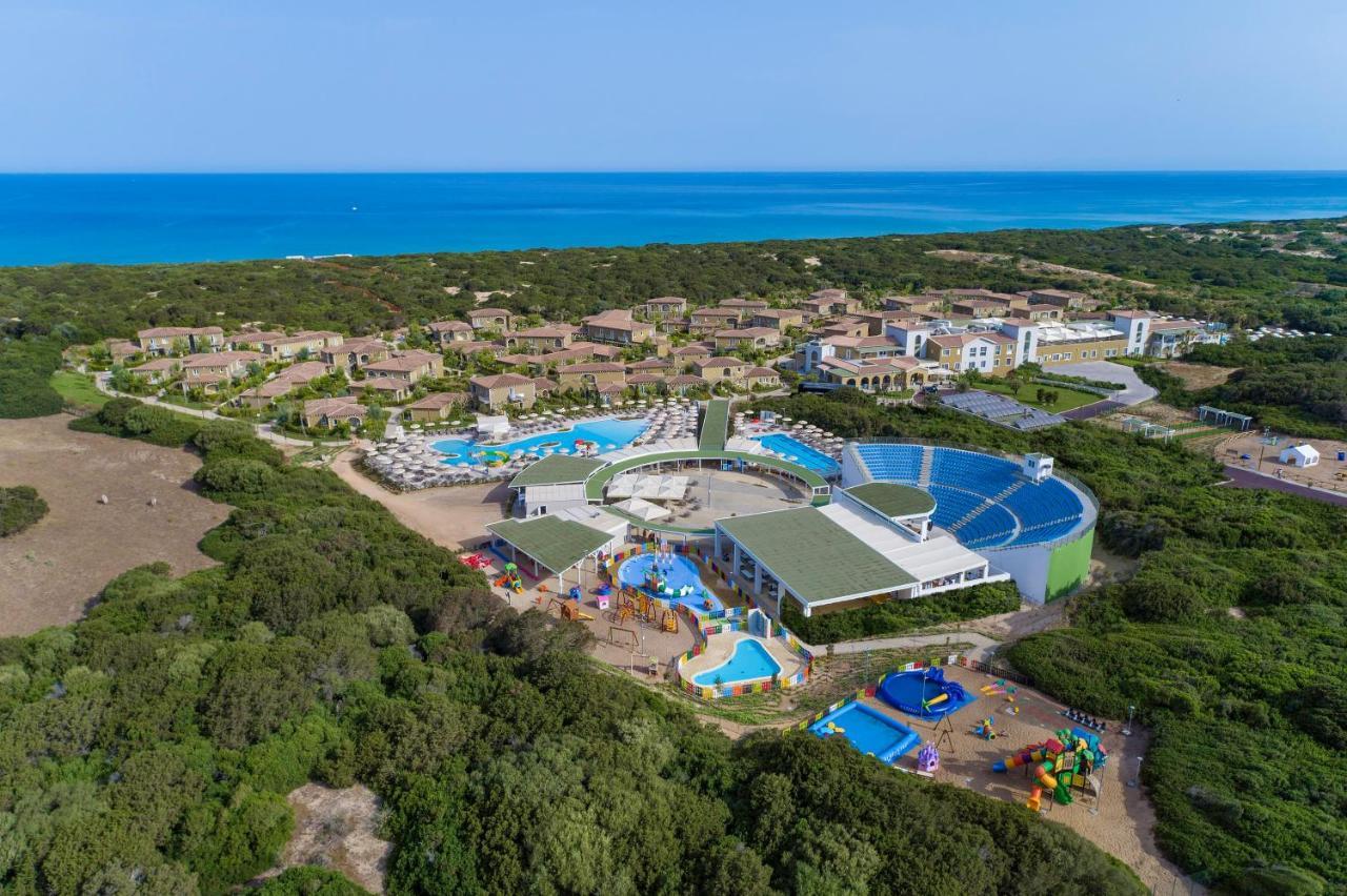 Is Serenas Badesi Village Exterior foto