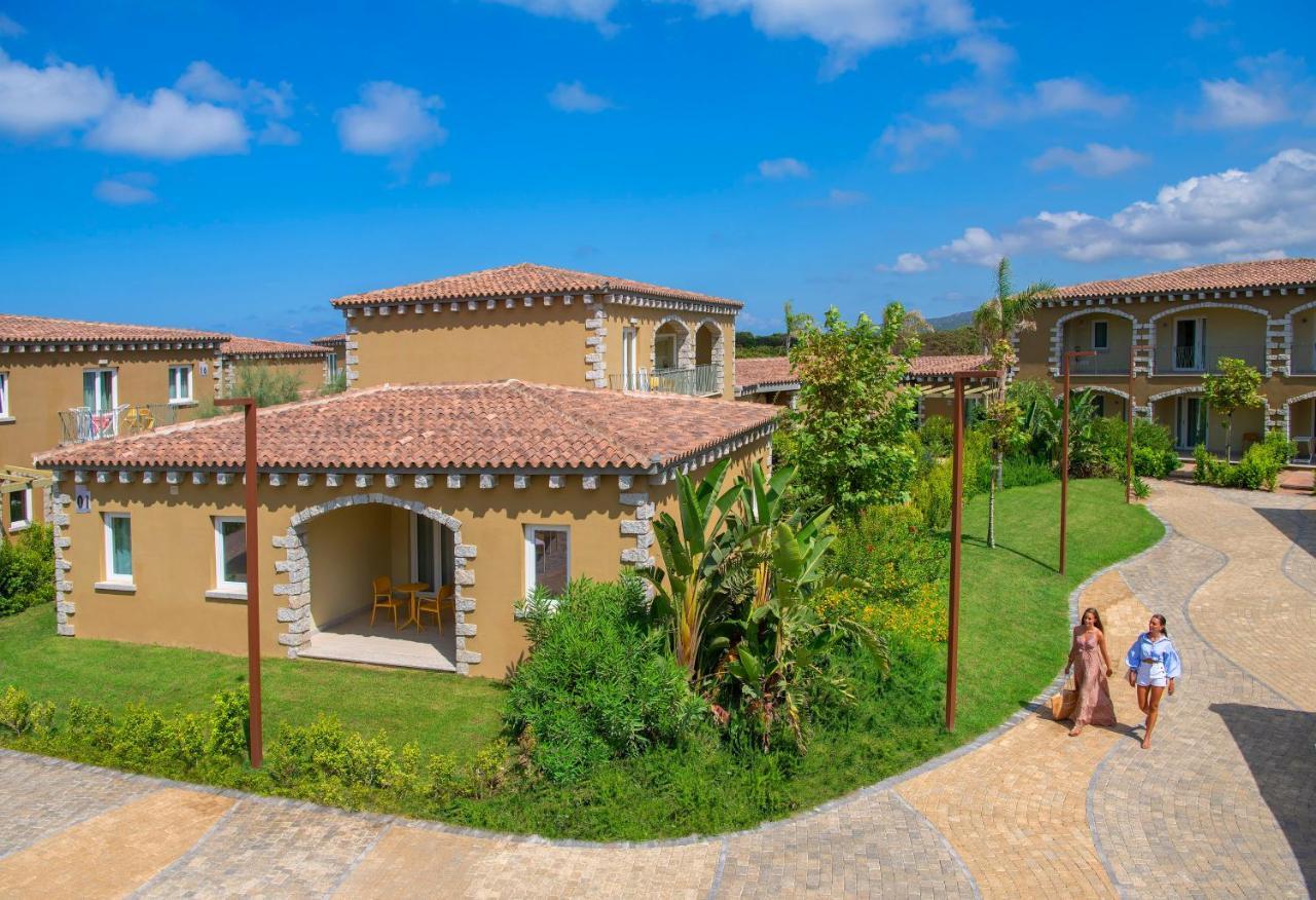 Is Serenas Badesi Village Exterior foto